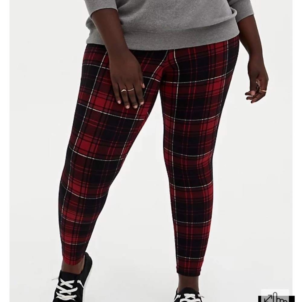 Torrid Premium Plaid Red and Black Leggings
